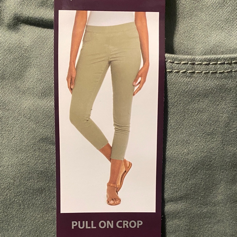 Gloria Vanderbilt Womens Pull On Crop Pant, Mid Rise 14 Sage Meadows - Picture 2 of 3